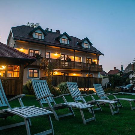 Hotel Zamorc Шкофья-Лока Экстерьер фото