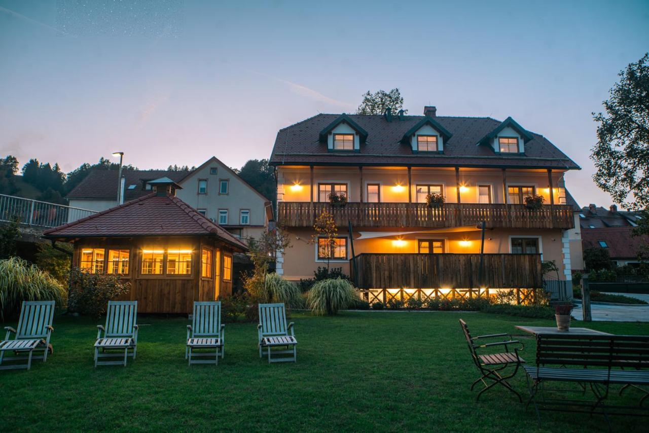 Hotel Zamorc Шкофья-Лока Экстерьер фото