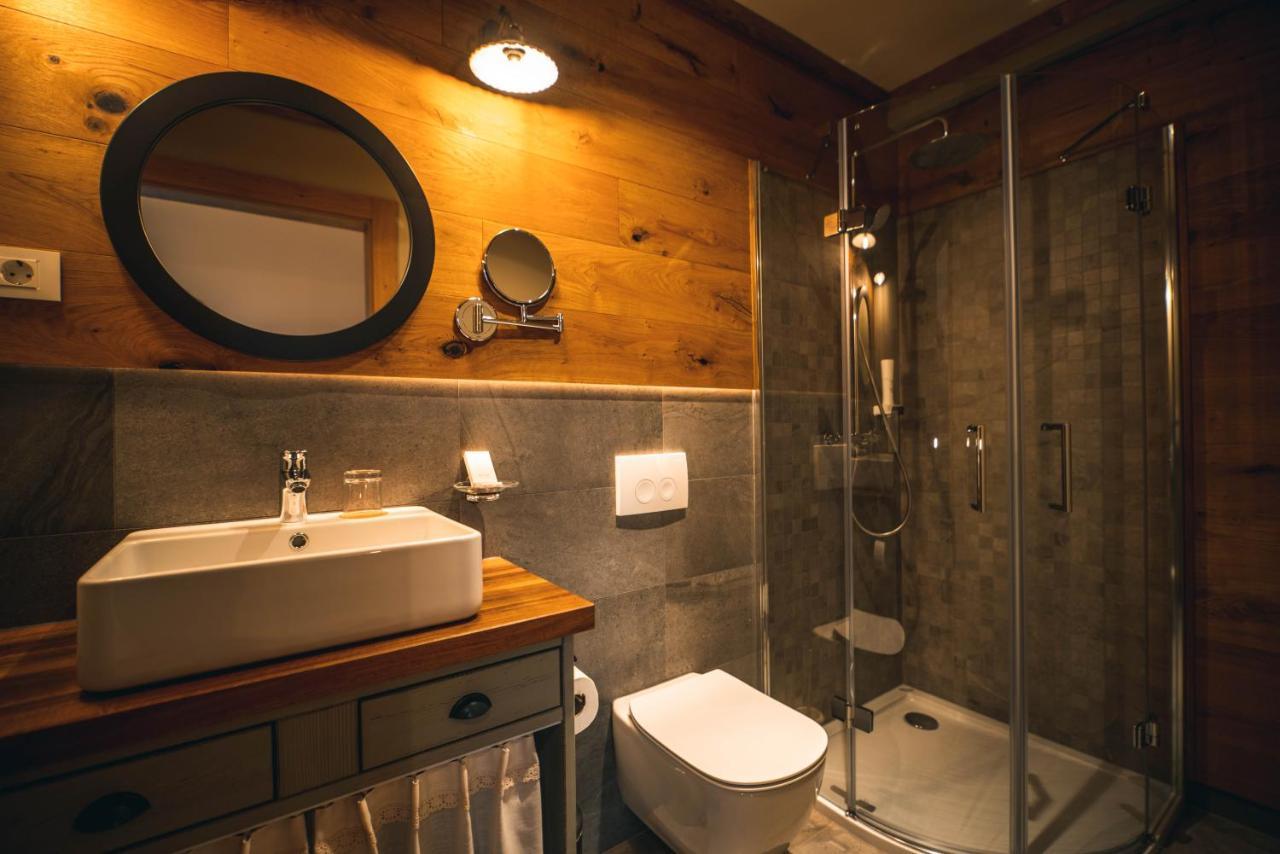 Hotel Zamorc Шкофья-Лока Экстерьер фото