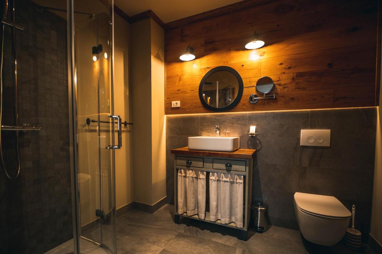 Hotel Zamorc Шкофья-Лока Экстерьер фото