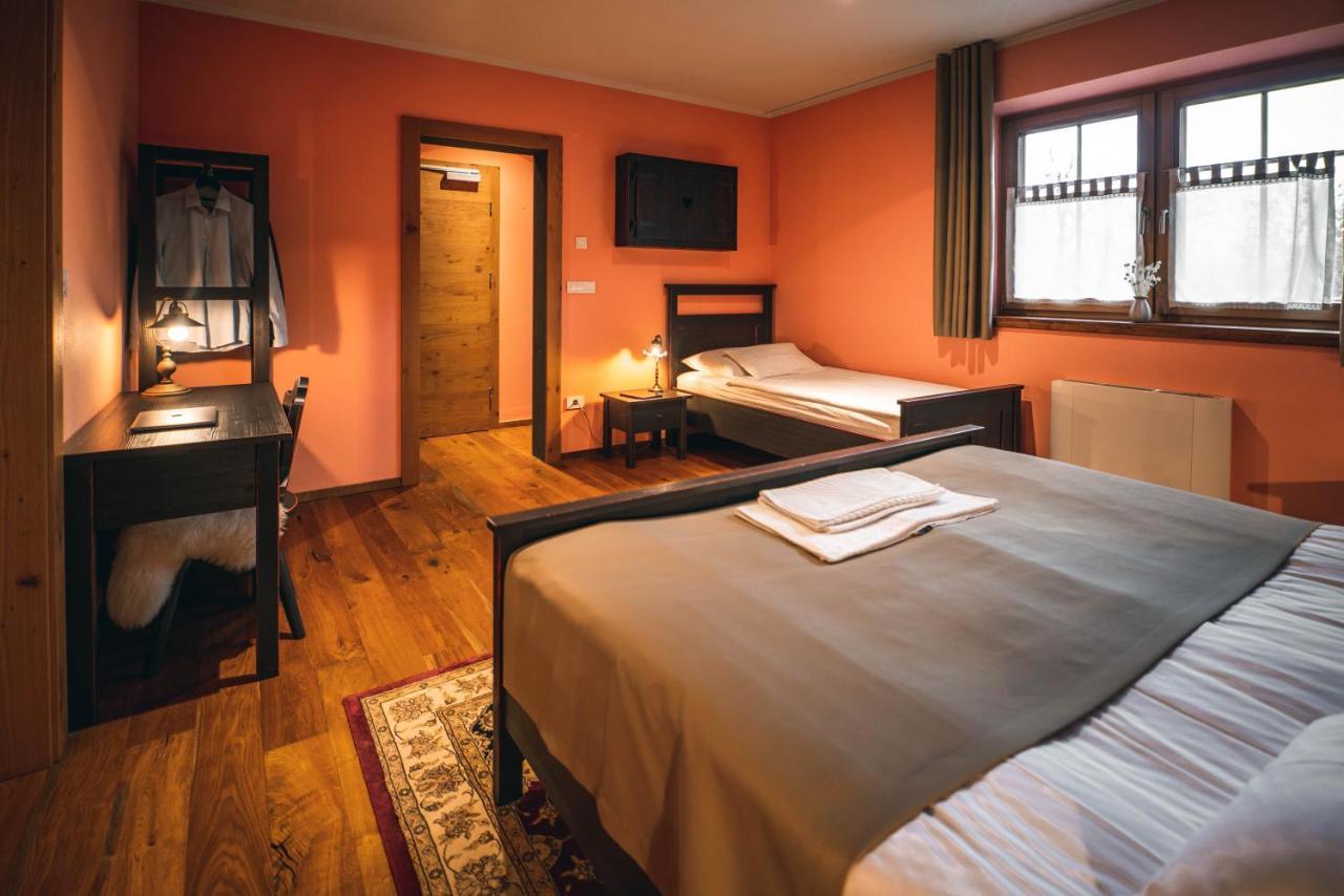 Hotel Zamorc Шкофья-Лока Экстерьер фото
